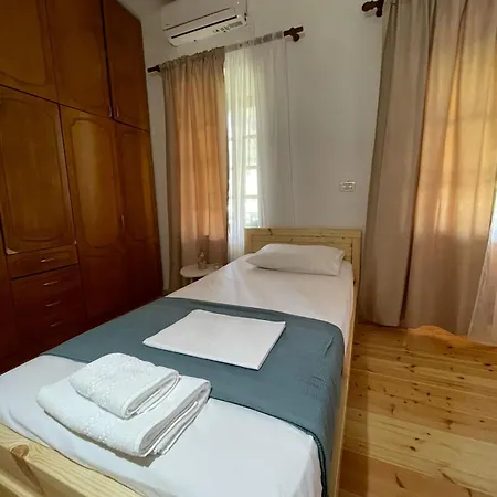 Blue Apartamento Himarë